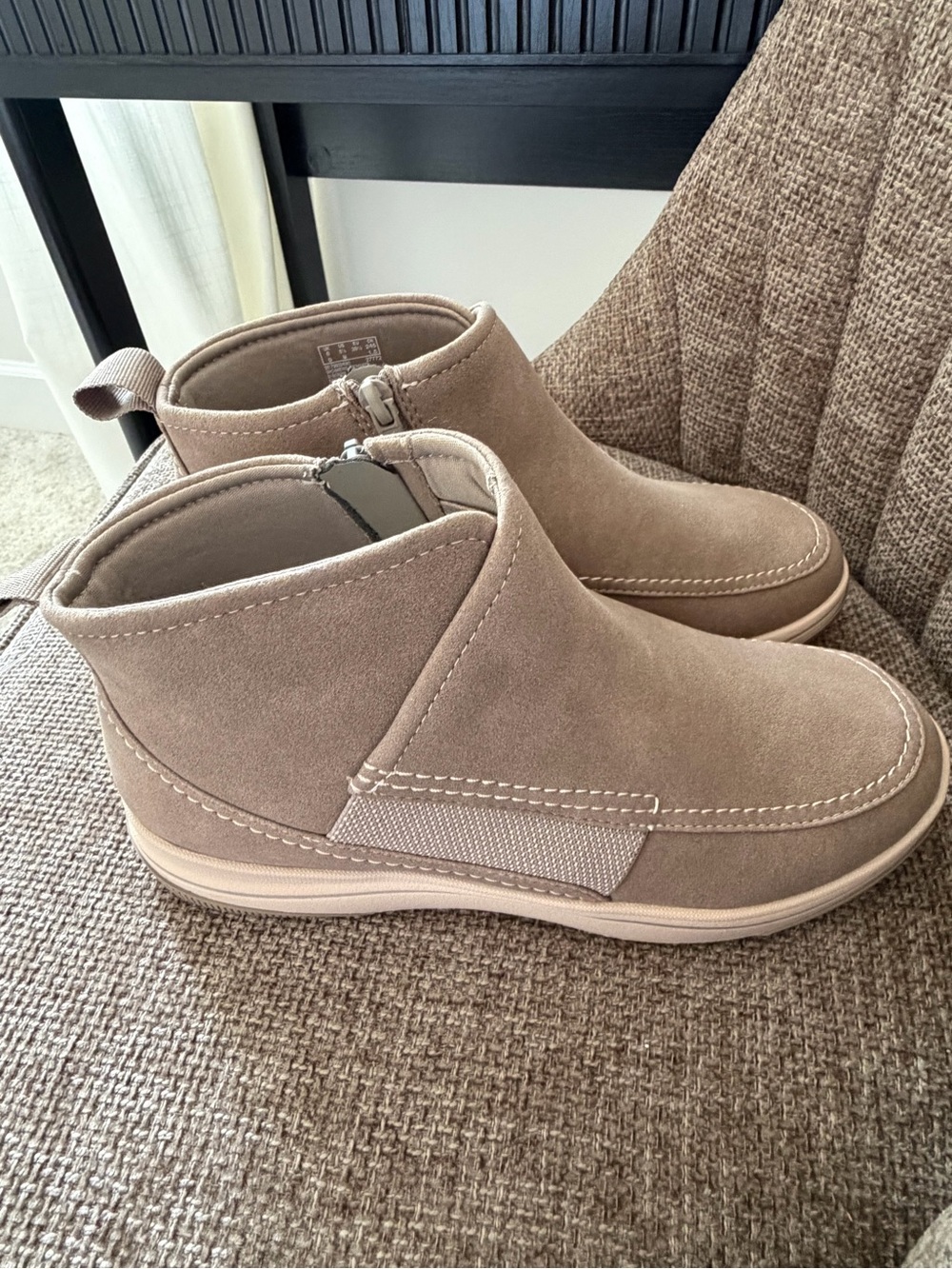 Clarks Cloudsteppers Boot Taupe NEW